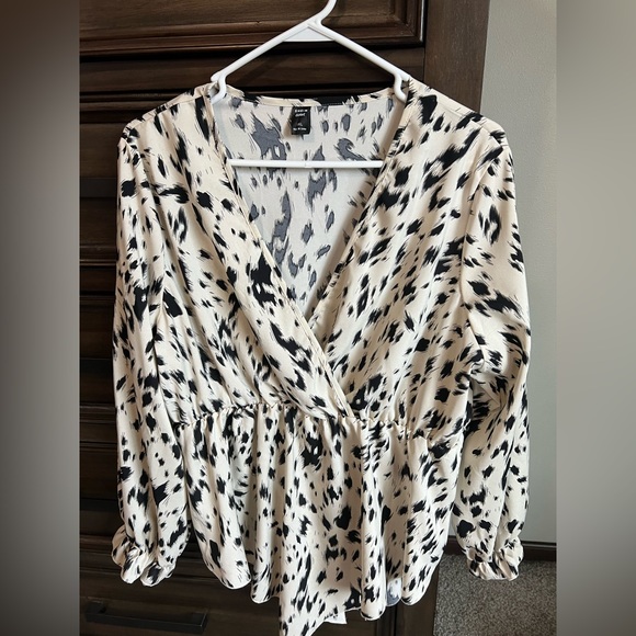 SHEIN Tops - SHEIN Curve 1XL Blouse